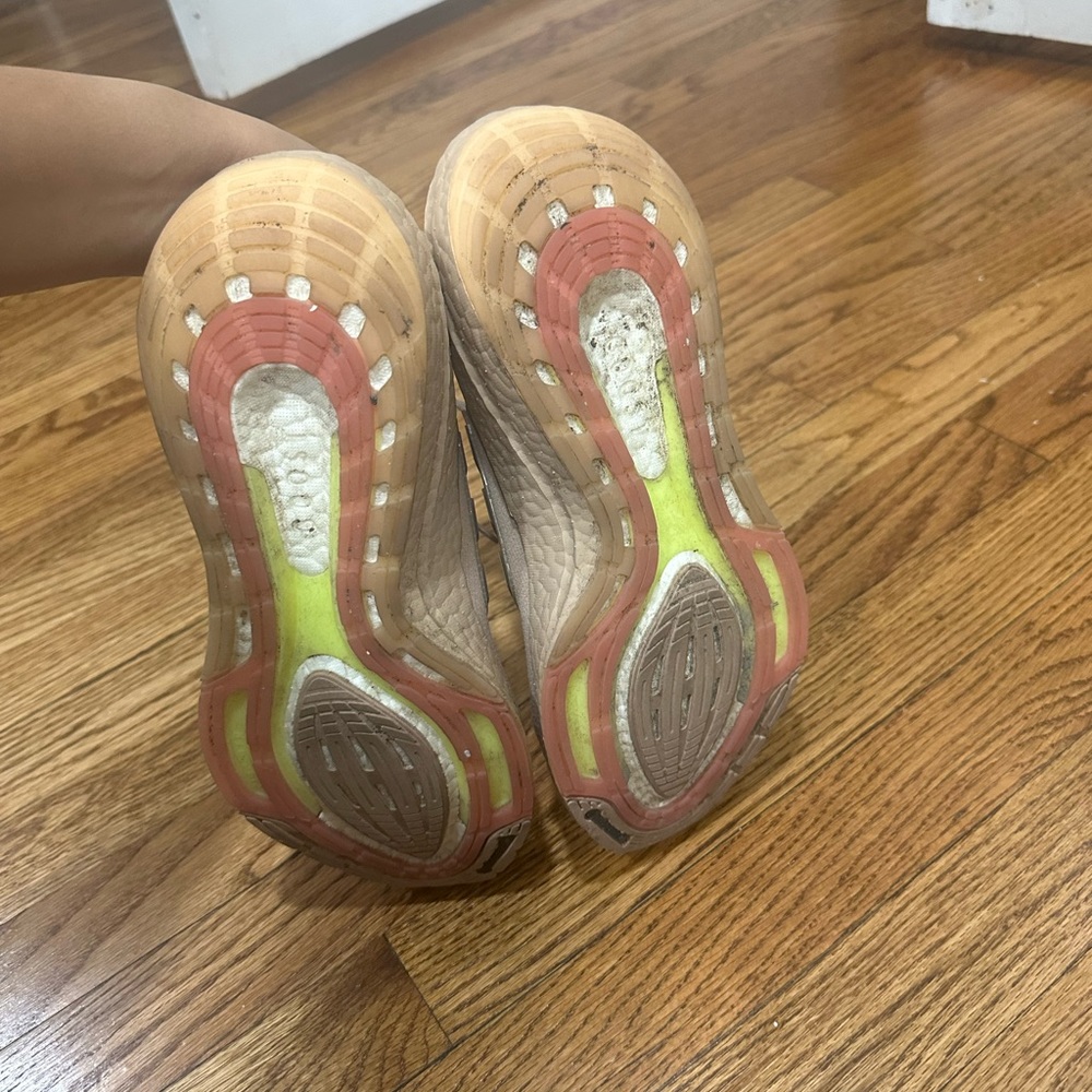Adidas Ultraboost - Picture 4 of 4